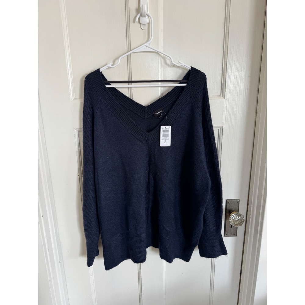 NWT Torrid navy v-neck dolman vegan cashmere sweater size 3 (3x or 22/24)